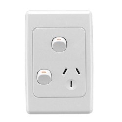 Clipsal 2000 Series, Single Switch Socket Outlet 250V, 10A, Vertical, White Electric