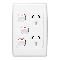 Clipsal 2000 Series Twin Switch Socket Outlet, 250V, 10A, Vertical, Removable Extra Switch, White Electric